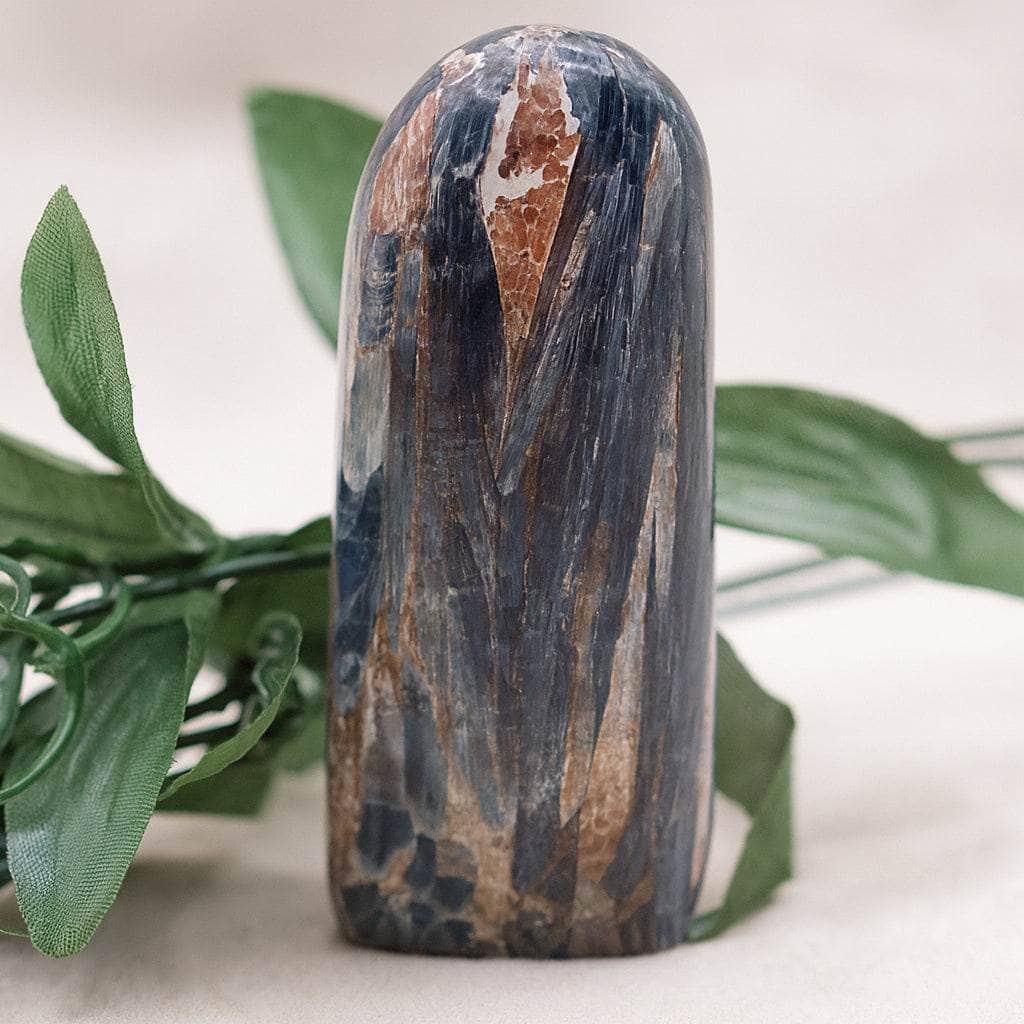 Kyanite Freeform Tower