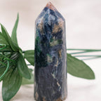 Kyanite Freeform Tower