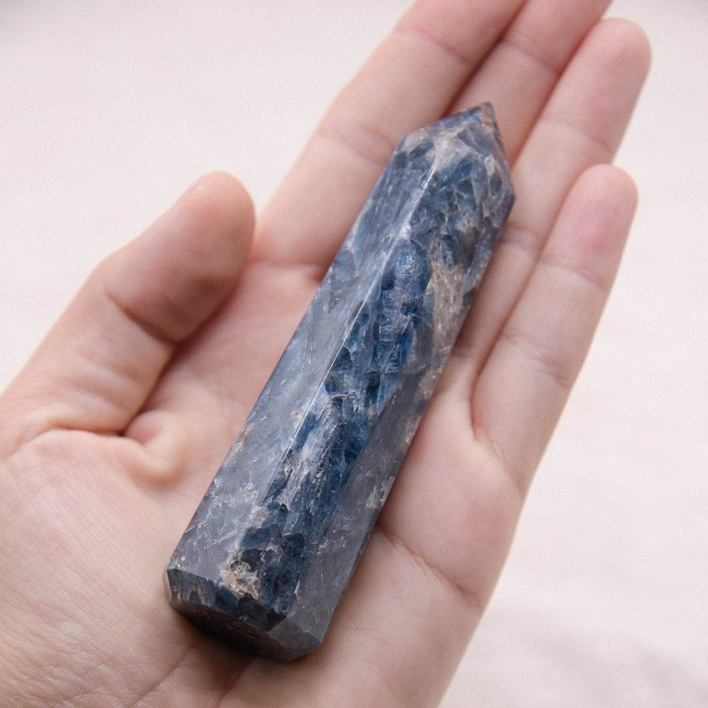 Kyanite Freeform Tower