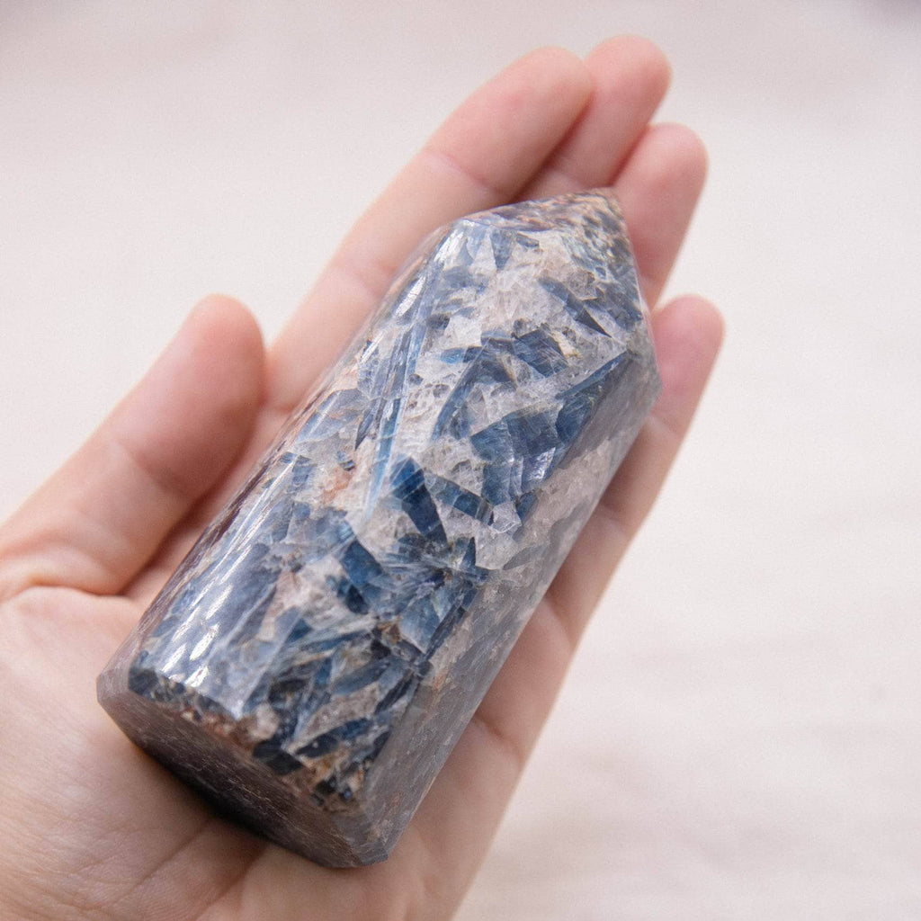 Kyanite Freeform Tower